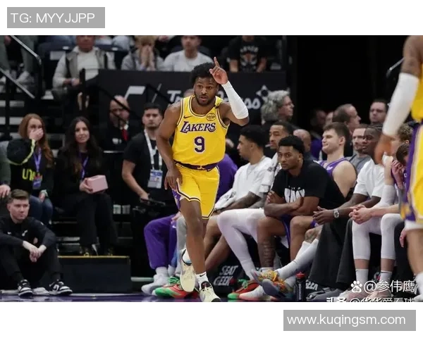 科比与雄鹿绝杀未果同一位置对比分析引发球迷热议 科比与雄鹿绝杀未果同一位置对比分析引发球迷热议